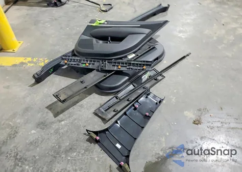 2013 Subaru Outback 2.5I Premium z USA, uszkodzony, nr VIN 4S4BRCCC8D3246655